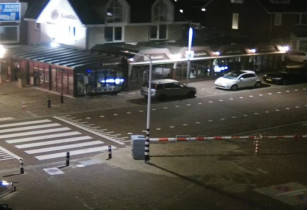 Imagen de vista previa de la cámara web Egmond aan Zee -Strandafgangs beach